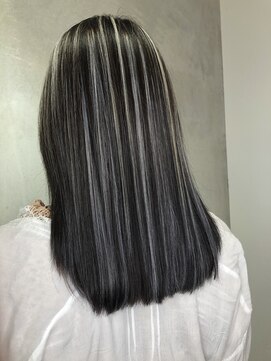 テテ(TETE) バキバキハイライト 長堀橋×心斎橋