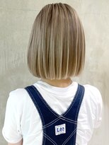 アイティー バイ アルバム 中野店(IT by ALBUM) ペールベージュボブ_オリーブカラーハイライトカラー_ba302132