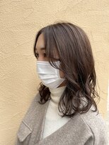 ヴァロ(Valo)&nbsp;ミディアム◎くすみモノトーンカラー◎うざバング