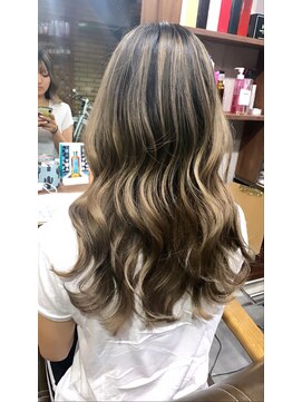 ラフ 難波店(LAFF) #黒髪#ボブルフ#ネビージュ#小顔#ワンレン