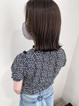 シェノン 西梅田(CHAINON) グレーベージュ/レイヤーロング/黒髪/前髪パーマ