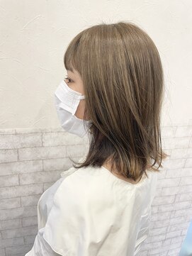 アエラ(aera) ダブルカラー!動きのある柔らかい印象へ