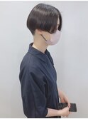 【松戸 岩口】黒髪ストレートラインハンサムショート