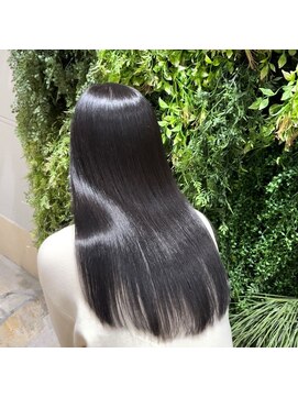 アンダーバーホワイト 天神店(_WHITE) 髪質改善/艶髪/透明感/福岡美容室/天神美容室/20代30代