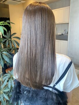 セプト 天神大名(SEPT.) オリーブベージュ ケアブリーチ 髪質改善カラー セミロング 韓国