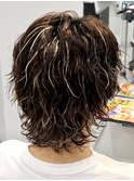 サーフカールスパイラルショートウルフツーブロック波巻きパーマ