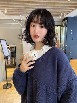 ホロ(hollo) プードルパーマウェーブミディアムボブパーマ