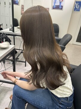 ペレ 栄 アネックス(PELE栄ANNEX) 韓国 くびれロング レイヤー ワンホンヘア 小顔前髪