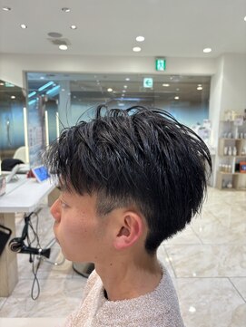 ケンジ 平塚 アネッタ(KENJE annetta) 刈り上げショート