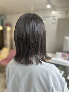 リーヴァ プラス(RIVA +) 外はねボブ