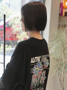 ウィム(wim) 『コンパクトボブ』ミニボブ/ヘンリーボブ/切りっぱなしボブ