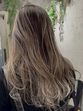 アポロ 横浜駅店(apollo) ブリーチ/ミディアムヘア/デザインカラー/フェイスフレーミング