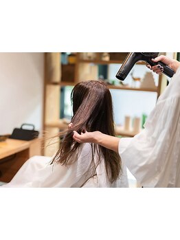 《マンツーマンサロン♪》少人数サロンで丁寧にカウンセリングしあなたにピッタリのスタイルをご提案！