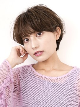 切りっぱなしショート・ボブ/絶壁解消/前髪なし/20代/30代/面長