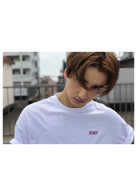 ヘアーデザイン ディードット ウル(D. ulu) センターパート