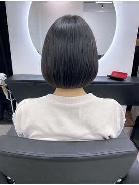 グランドライン(GRAND LINE) 《GRANDLINE友田千栄》丸みワンレンボブ 韓国ヘア