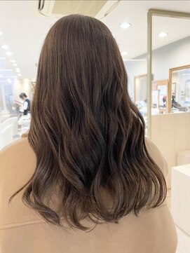 フミ 本店(Fumi) 艶髪ロング