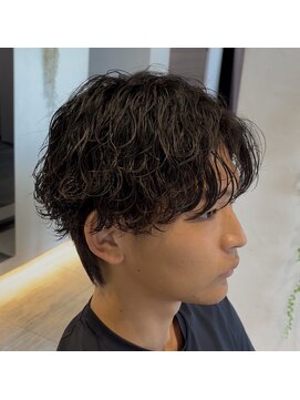 クレヨン ケース(Crayon case) 無造作×束感 センターパート　シースルーマッシュ