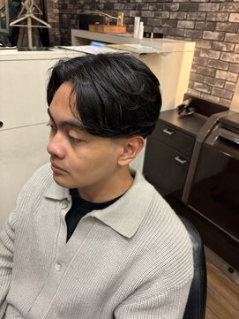 ナンシー(NANCY) センターパート/テーパーフェード