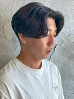 ニアウ 新宿(Niau) MEN’S/リバースセンターパート/ニュアンスパーマ/新宿