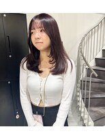カミエ(kamie)&nbsp;ミディアム透明感グレージュヘアスタイル