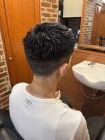 ミリオンバックス 神田店(Million Bucks) クロップスタイル