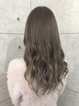 アールプラスヘアサロン(ar+ hair salon) ナチュラルグレージュグラデーション