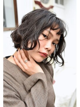 ユノ(juno) ふわふわウェーブパーマボブ♪ダークチョコレートブラウンカラー
