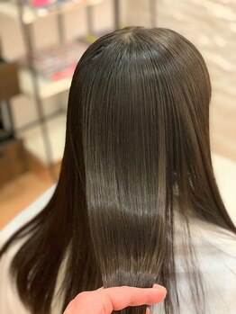 カーラ サロン(Carra Salon)の写真/【JR尼崎駅5分】Badensシステムトリートメントで,艶感はもちろん"しっとりさらさら"とした美髪が手に入る♪