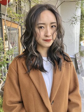 ラパンセヴェール(LA PENSEE VERT) フェイスイヤリングカラー×アッシュグレー