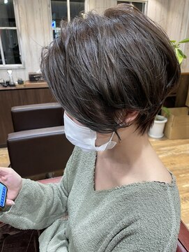 アムール 二子玉川(Amour) 大人可愛いショート/ひし形シルエット/丸みショート/3Dカラー