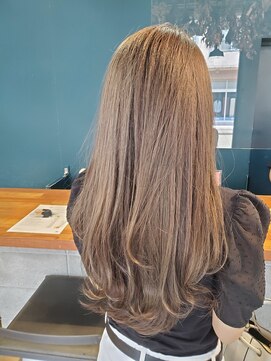 ノア(noa.) #シークレットハイライトたっぷりの透明感ベージュ♪