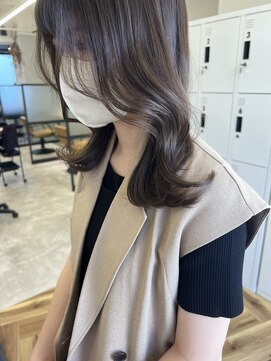 リジー(Litzy) 透けオリーブベージュ