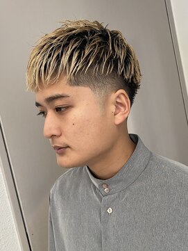 フランクスバーバーザスタンド(Frank’s barber the stand) ツーブロック金髪メッシュスキンフェードE