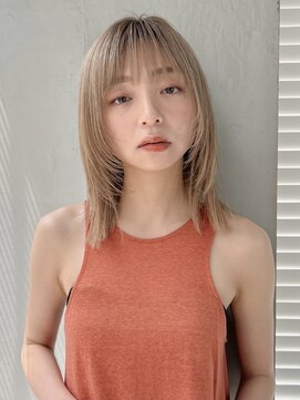 タス(tas) 顔まわりレイヤー似合わせ顔周りカット顔まわりレイヤーカット