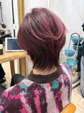 ミッシェル アフロート(michelle afloat) ◆センターパートのピンクレッドウルフ◆