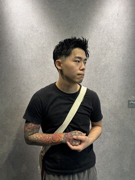 フジヤマバーバーショップ アジト(FUJIYAMA BARBER SHOP ajito) テーパーフェードスパイキーショート