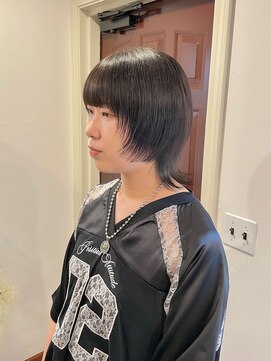 ヴィーヴォ オモテサンドウ(Vivo omotesando) 20代30代大人女子/ショート/マッシュウルフ/オリーブ/透明感