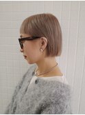 【ボブハイトーン/阿部達哉】ミルクティーベージュカラー