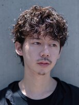 バイフィフス 原宿/表参道(by fifth)&nbsp;緩めニュアンスパーマフェザーパーマメンズセンターパートウルフ