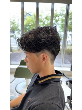 アース オーセンティック 高松レインボーロード店(EARTH Authentic) ″テーパーフェード×フェザーパーマ″