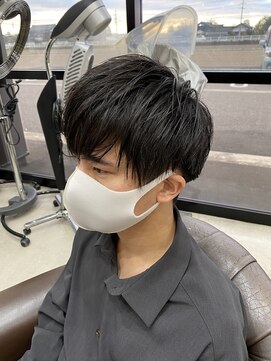 アールトゥーヘアー(art To Hair) スーツ短髪ツーブロック束感モテる黒髪