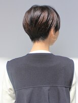 ロビー 表参道(ROBBY)&nbsp;黒髪クールショート／大人ショート／表参道／40代50代