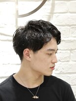 ヨシザワインク プレミアム 横浜 桜木町店(YOSHIZAWA Inc. PREMIUM)&nbsp;黒髪ツーブロックショートパーマ