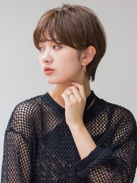 サーカス バイ ビュートリアム 青山(CIRCUS by BEAUTRIUM) マッシュショート20代30代40代大人可愛い暗髪うる艶髪青山表参道