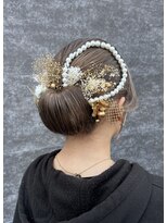 カミユイドコ ニン(kamiyuidoko nin) お団子ヘアセット
