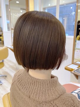 モリオ フロム ロンドン 成増店 【morio成増/児玉】ミニボブ　アッシュベージュ