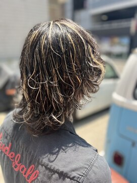 リトルクイニー(LittleQueenie) マッシュウルフ・パーマスタイル