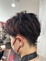 トゥーミー(to mee)&nbsp;【メンズ】束感抜群！大人気メンズハイライト 黒×赤【小松】