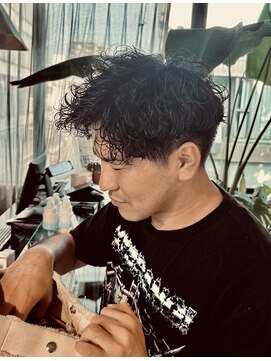 ビハインドザカーテン(BEHIND THE CURTAIN) 【2way】メンズ波巻きパーマ